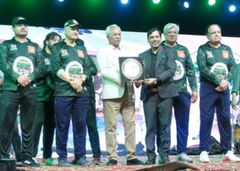 Sindh Governor Syed Muhammad Nehal Hashmi visits New Nazimabad Gymkhana, welcomed by industrialist Arif Habib, actor Saud Qasmi and other notable personalities.