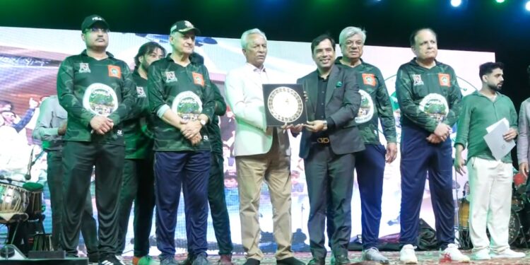 Sindh Governor Syed Muhammad Nehal Hashmi visits New Nazimabad Gymkhana, welcomed by industrialist Arif Habib, actor Saud Qasmi and other notable personalities.