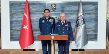 Pakistan Air Chief Holds High-Level Defence and Technology Talks in Türkiye