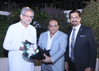 Afzaal Adhia Hosts Dinner in Honour of Shahid Khaqan Abbasi and Miftah Ismail