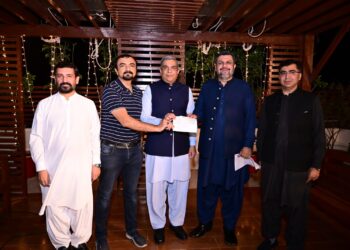 Vice Admiral Faisal Amin Praises Karachi’s Spirit of Charity at DHA Gathering