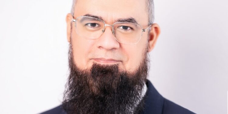 Standard Chartered Wins ‘Islamic Bank of the Year’ and ‘Most Innovative Sukuk’ Awards
