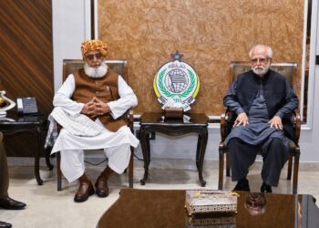 Opposition Leaders Meet Fazlur Rehman as Inflation and Political Crisis Deepen