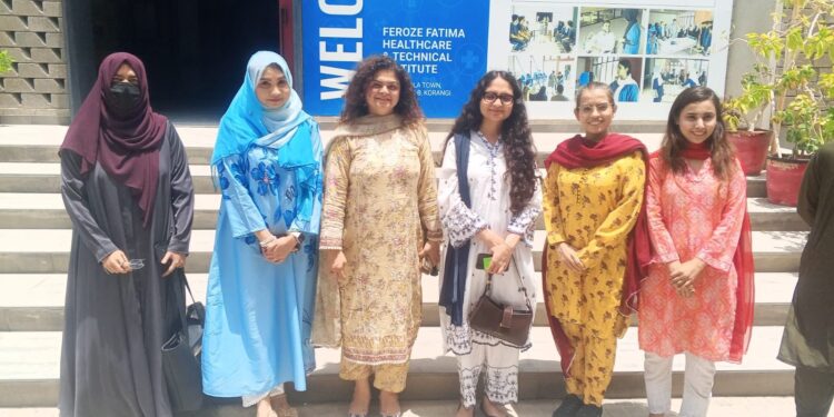 Dr Essa Laboratory and Hunar Foundation Sign MoU for Healthcare Skills Training