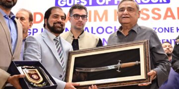 Dr. Asim Hussain Hosts Farewell Ceremony in Honor of DSP Salman Waheed