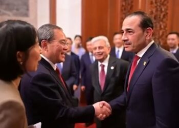 COAS Asim Munir Meets Chinese Premier Li Qiang During PM Shehbaz’s China Visit