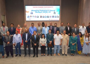 Experts Call for Structural Reforms, Export Growth and Fiscal Discipline to Stabilize Pakistan Economy