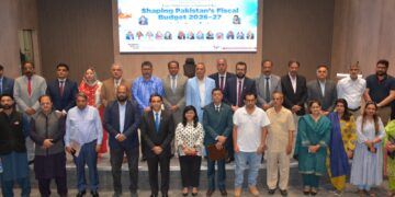 Experts Call for Structural Reforms, Export Growth and Fiscal Discipline to Stabilize Pakistan Economy