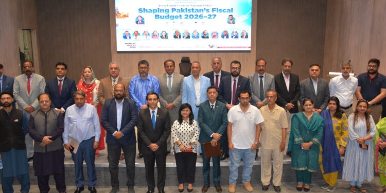 Experts Call for Structural Reforms, Export Growth and Fiscal Discipline to Stabilize Pakistan Economy