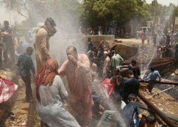 Eight Die in Karachi as Extreme Heat Claims Lives Across Multiple Areas