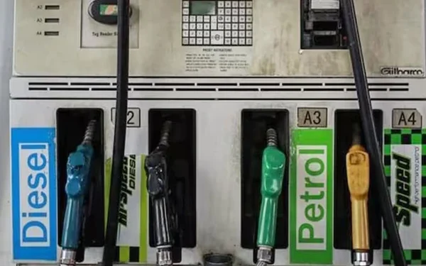 Pakistan Govt Cuts Petrol, Diesel Prices Again in Major Relief for Public