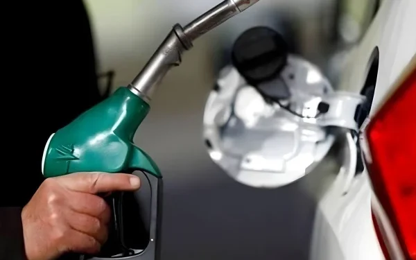 Government Slashes Fuel Prices by Rs22 Per Litre on Eid Relief Move