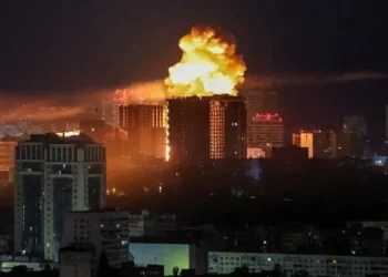 Russian Missile and Drone Strikes Kill 10, Injure Nearly 100 Across Ukraine