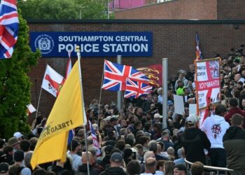 Nigel Farage Responds as Southampton Riots Erupt Amid St Denys Road Protests and Online Debate
