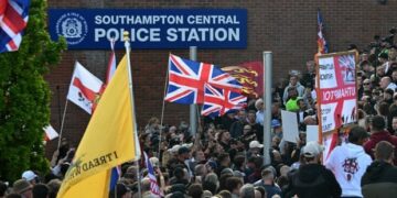 Nigel Farage Responds as Southampton Riots Erupt Amid St Denys Road Protests and Online Debate