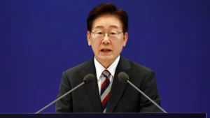 South Korean leadership presenting plans for large-scale investment in chip manufacturing and artificial intelligence infrastructure.