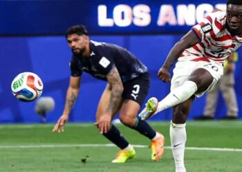 USA Dominate Paraguay 4-1 in Group D World Cup Clash