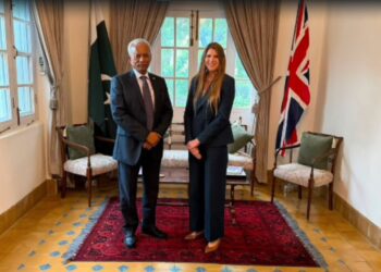 Sindh Governor Meets British High Commissioner in Karachi Visit