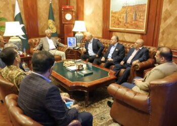 Governor Sindh meets exporters to discuss export growth and economic development.