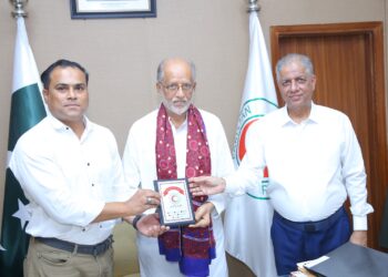 Hafeezuddin visits PRCS Sindh headquarters, praises humanitarian service efforts