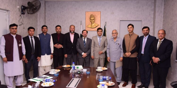 Wafaqi Mohtasib honours agencies for public service excellence