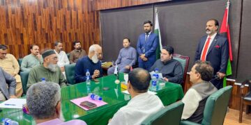 Makhdoom Mehboob-uz-Zaman Reviews Wheat Prices Amid Concerns