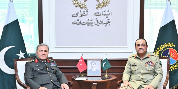 General Metin Tokel Meets Asim Munir to Strengthen Pakistan Turkiye Defence Cooperation and Regional Security Ties