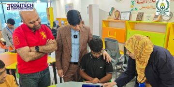 Dr Fida Muhammad Bazai touring DigiTech Transformation digital skills facility in Sindh