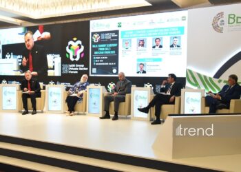International business leaders and policymakers participating in IsDB Private Sector Forum Azerbaijan 2026