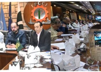 Government, business and labour representatives during the responsible business event.