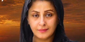 Pakistani film star Laila addressing media in Karachi about the message of Karbala and teachings of Imam Hussain.