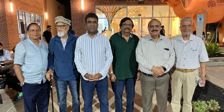 Kaukab Iqbal with members of the Pakistani community at a reception in Houston, Texas.