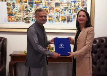 Anita Hirsch meeting officials after assuming her role as WFP Country Director in Pakistan.