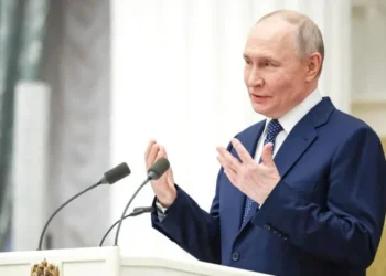 Putin Maintains Ukraine Stance Despite Growing Pressures