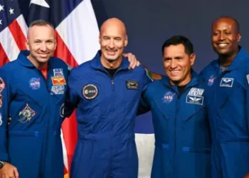 NASA Artemis III Crew Named as Moon Mission Faces Shift