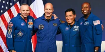 NASA Artemis III Crew Named as Moon Mission Faces Shift