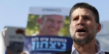 Bezalel Smotrich Calls for Beirut Strikes as US-Iran Deal Nears