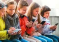 UAE child social media rules with age restriction concept