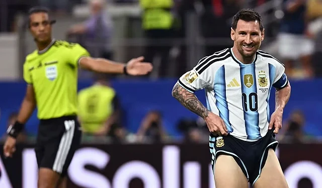 Lionel Messi in action after setting a new FIFA World Cup goals record.