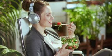 Charles Spence Explains Sensory Eating Secrets Behind Food Choices