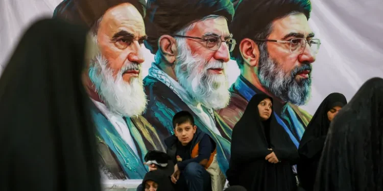 United States and Iran Near Iran Peace Deal Amid Timeline Dispute