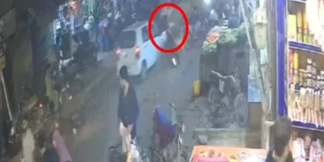 Speeding car involved in a fatal road accident in Karachi captured on CCTV camera.