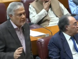 Pakistan Foreign Minister Ishaq Dar presenting the US-Iran agreement in the National Assembly.