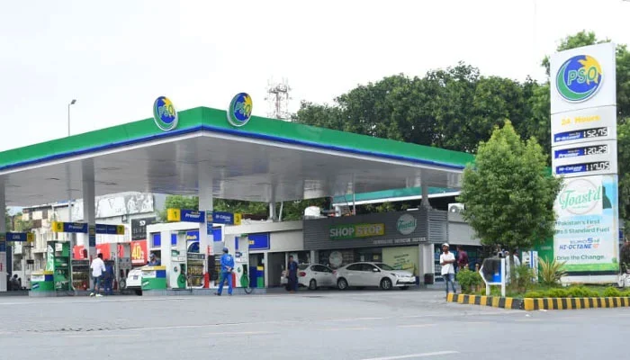 Security personnel inspect seized vehicles and recovered diesel after foiling an oil theft operation on the Sihala–ARL pipeline near Islamabad.