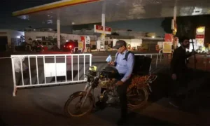 Petrol pumps remain open in Pakistan as petroleum dealers suspend their nationwide strike after government assurances.