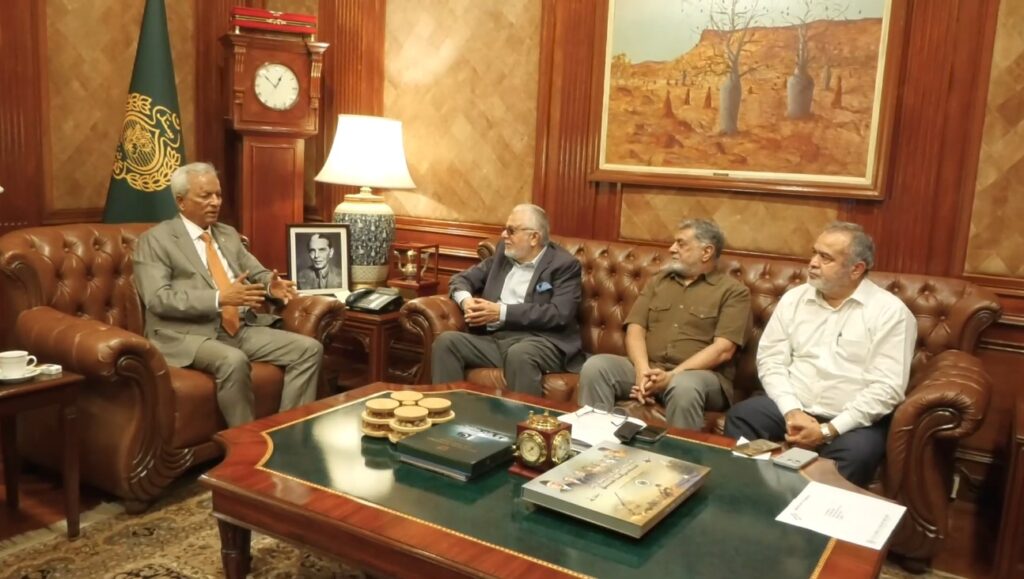 Governor Syed Muhammad Nihal Hashmi meeting Zubair Motiwala, Abdul Rehman Foda and business leaders in Karachi to discuss investment, exports and industrial development.