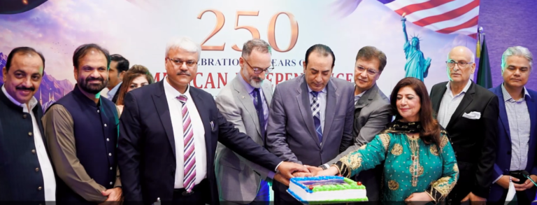 US Consul General Stetson Sanders and FPCCI leaders at the US Independence anniversary ceremony in Lahore.