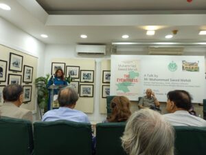 Former senior bureaucrat Muhammad Saeed Mehdi speaking at the Quaid-e-Azam House Museum during a discussion on Pakistan’s political history.