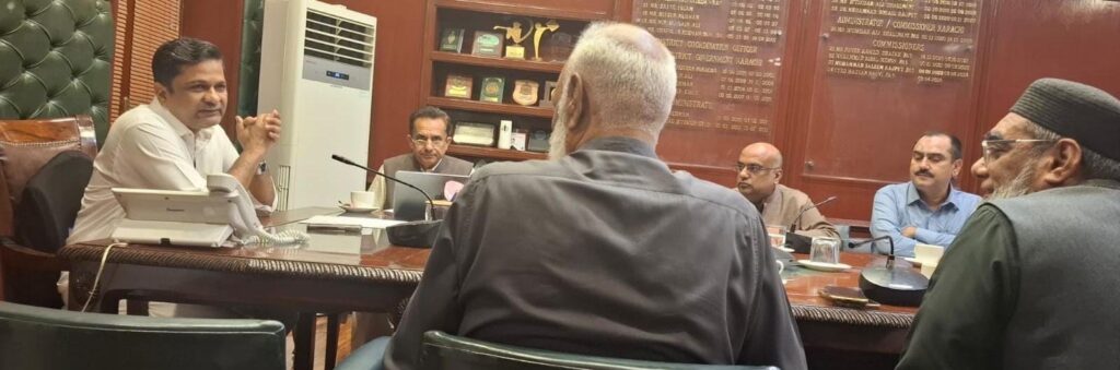 Karachi Commissioner Syed Hassan Naqvi meets Pakistan Flour Mills Association representatives to finalise a reduction in flour prices.