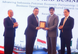 Sindh Chief Minister Murad Ali Shah speaks at the Indonesia-Pakistan Investment and Business Forum promoting trade and investment cooperation.